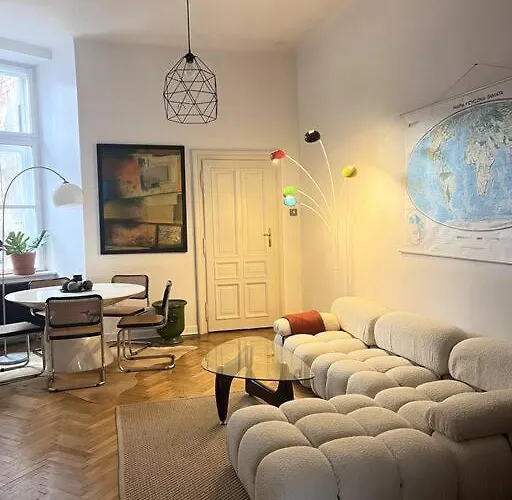 In The Heart Of Old Town *